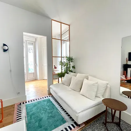 Orange Pastel - Parking Gratuit - T2 Cosy Proche Gare, Gem, Palais De Justice Appartement