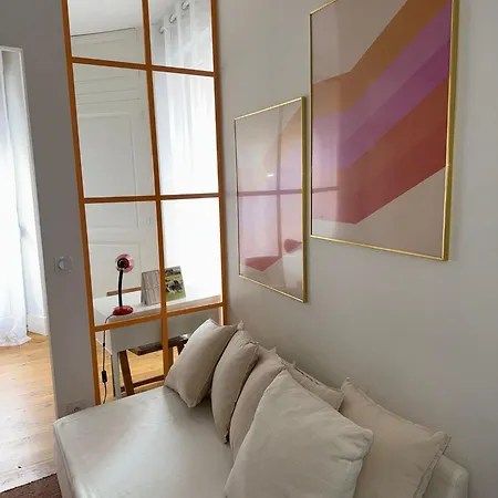 Orange Pastel - Parking Gratuit - T2 Cosy Proche Gare, Gem, Palais De Justice