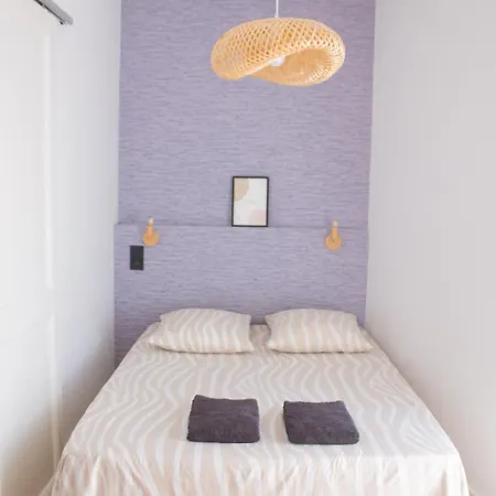 Orange Pastel - Parking Gratuit - T2 Cosy Proche Gare, Gem, Palais De Justice