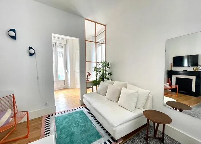 Orange Pastel - T2 Cosy Proche De La Gare, Gem, Palais De Justice Apartment